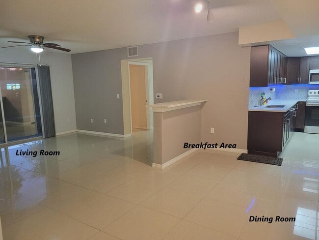 Photo - 1400 Crestwood Ct S House