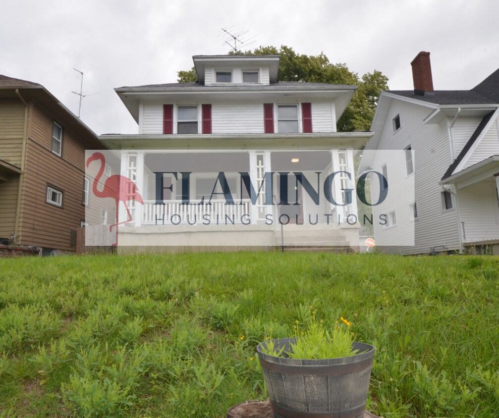 Foto principal - 565 Kenwood Ave