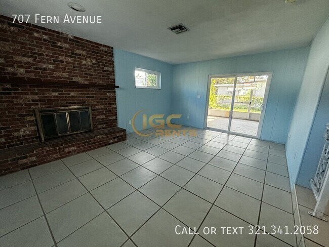 Foto del edificio - 707 Fern Ave