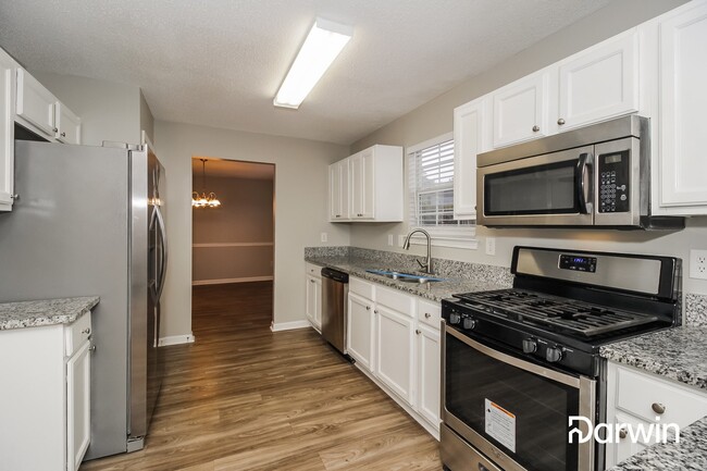 Foto del edificio - 4621 Laura Pl, Lithonia, GA 30038