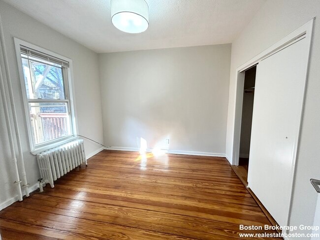Building Photo - 9 Minot St