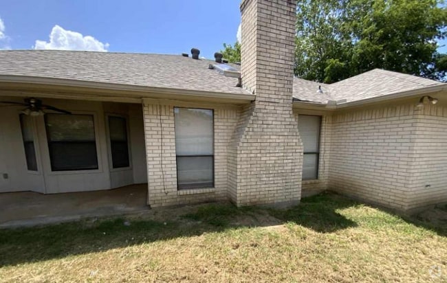 Building Photo - 509 Eldorado Dr