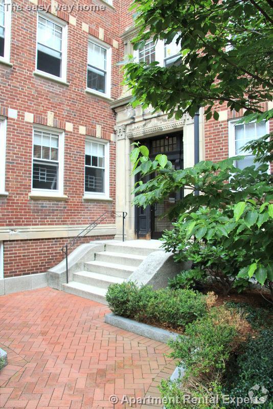 Building Photo - 18 Chauncy St