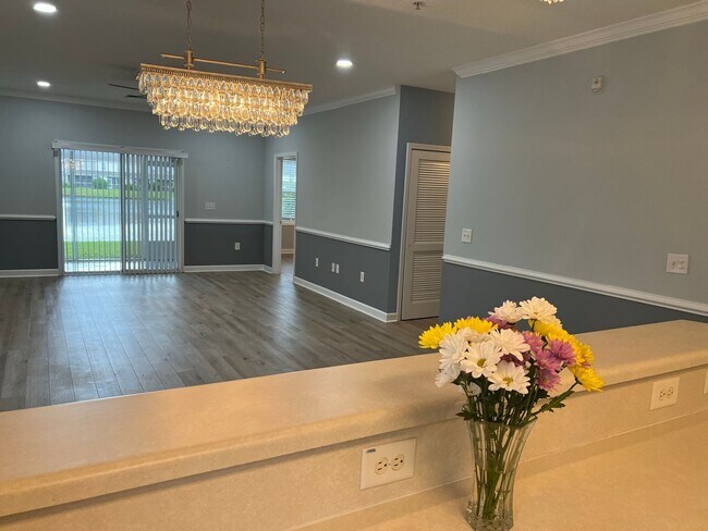 Building Photo - First floor, Unfurnished 3 Bedroom, 2 Bath Condo at Kiskadee Parke with Lots of Amenities!