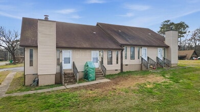 Building Photo - 90 Park St