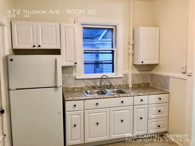 Building Photo - 472 Hudson Ave