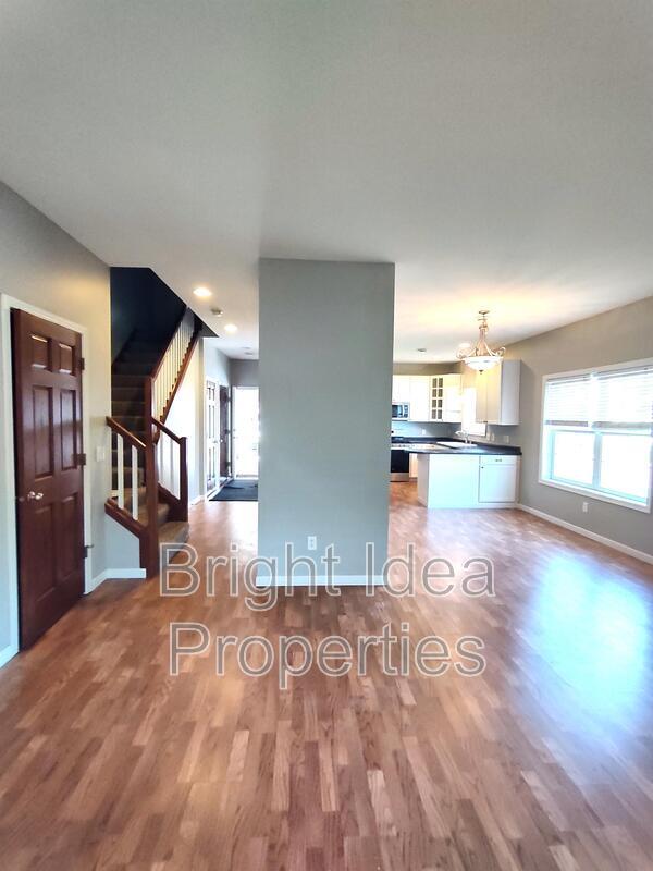 Foto del edificio - 5948 Oakgreen Ave N