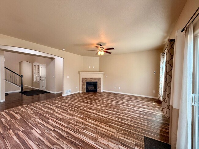 Building Photo - GRAND Liberty Ranch Home | 5 Bedrooms | Finished Basement + Bar | 3-Car Tandem Heated Garage | Pr...