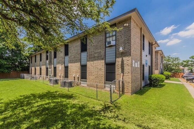 Building Photo - 124 S Roberts Cut Off Rd