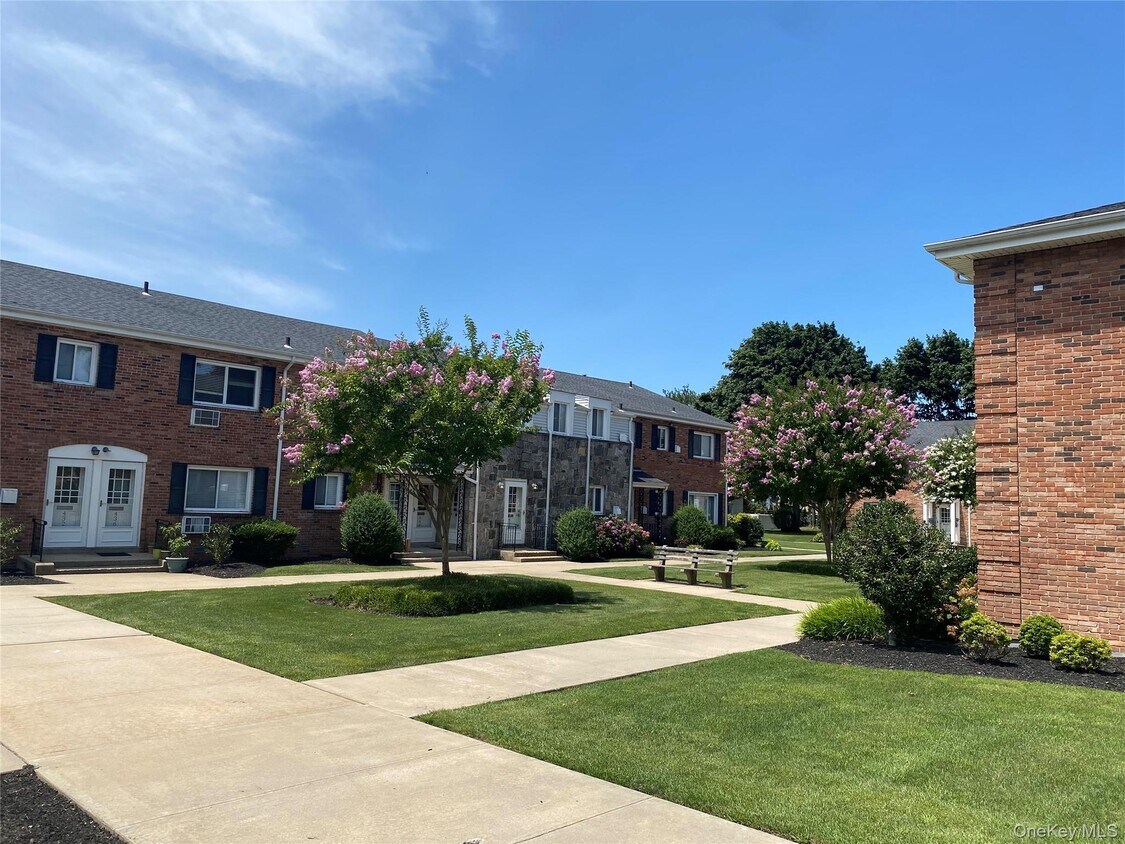 Foto del edificio - 304 Dawson Ln