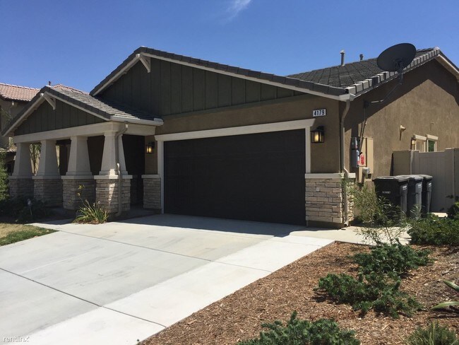 Foto del edificio - 4 br, 2 bath House - 4179 Ladrillo St.