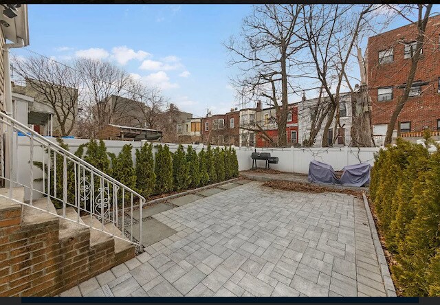 Beautiful, private backyard space - 460 Miller Ave