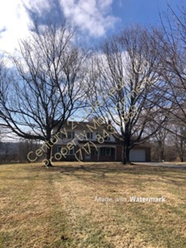Foto del edificio - Very Large 3 BR House in North Eastern School District