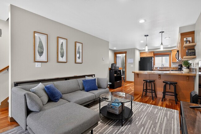Foto del edificio - 9237 17th Ave SW