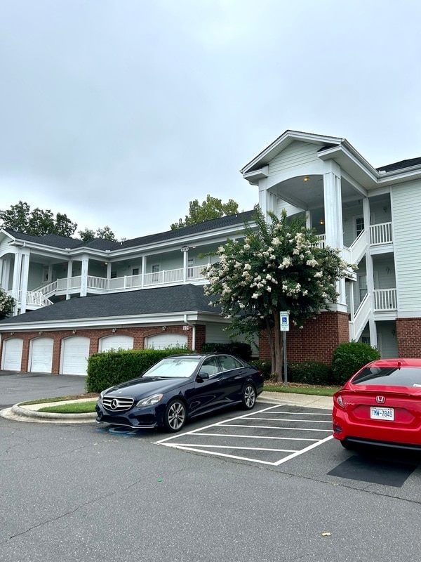 Building Photo - 9179 Meadow Vista Rd