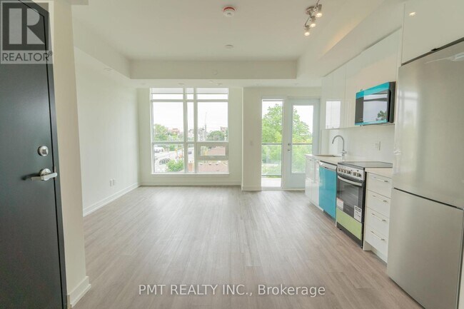 Building Photo - 851-851 Sheppard Ave W