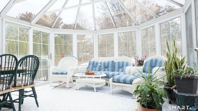 Building Photo - 256 Brewster Rd