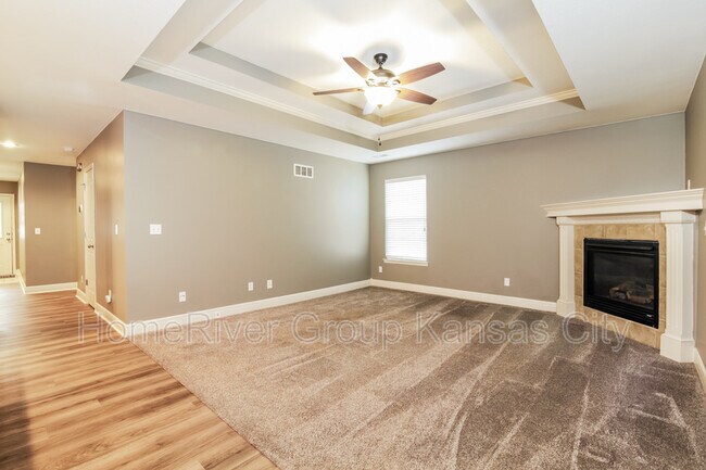 Foto del edificio - 302 E Olive St