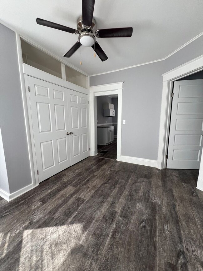 Foto del edificio - 2415 Farnam St