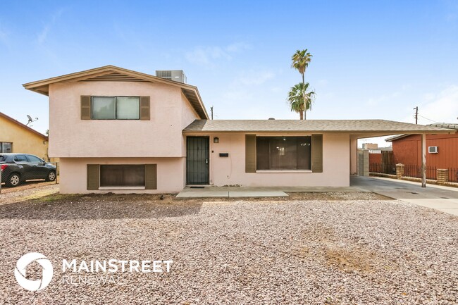 Building Photo - 2629 N 49th Dr
