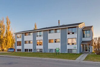 Building Photo - Newell Manor