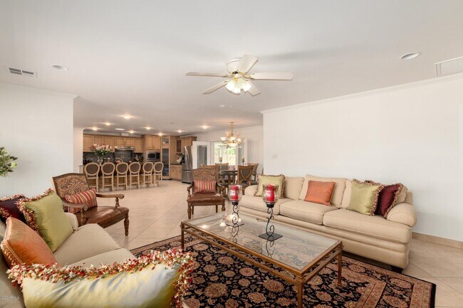 Foto del edificio - 6825 E Virginia Ave