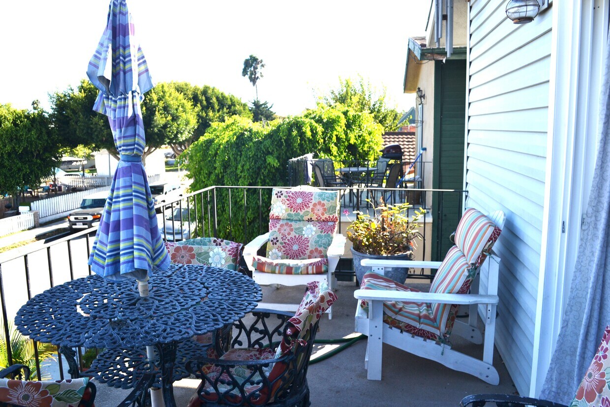 245 17th St Unit A, Seal Beach, CA 90740 Apartments in Seal Beach, CA