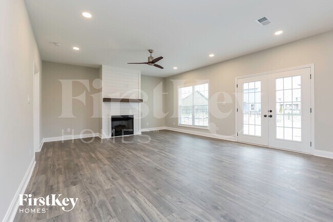 Foto del edificio - 516 Dexter Dr