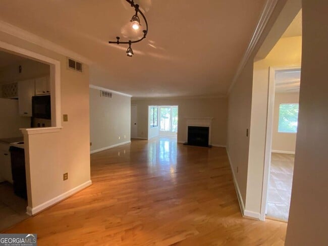 Building Photo - 5005 Wingate Way