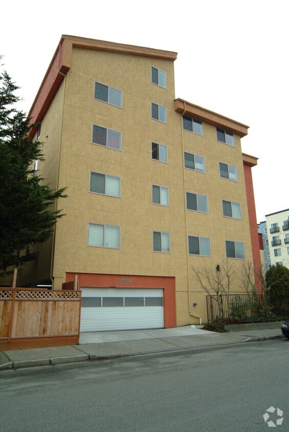 Primary Photo - 14300 32nd Ave NE