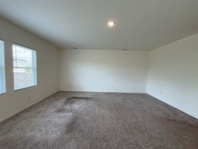 Building Photo - 5600 Dublin Ln