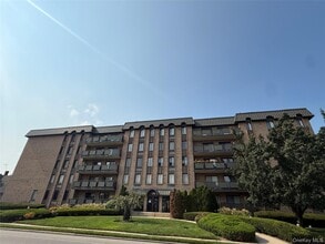Building Photo - 175 Maple Ave