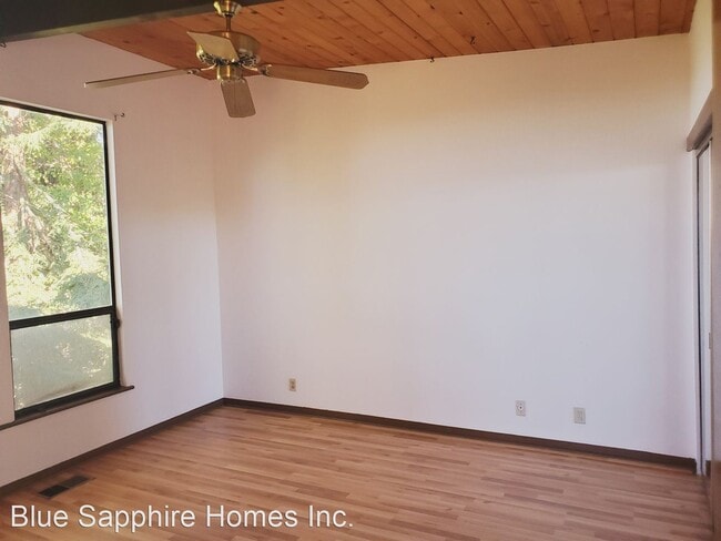 Building Photo - 4 br, 2 bath House - 1742 Manzanita Dr.