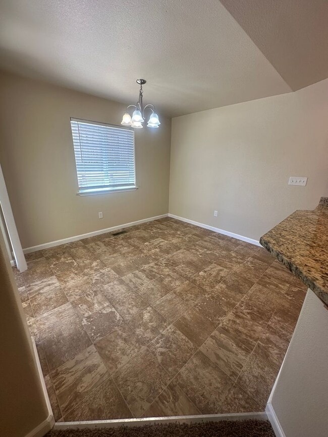 Building Photo - 4 Bedroom New Home