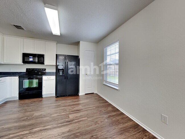 Foto del edificio - 13857 Sonterra Ranch Rd