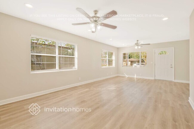 Foto del edificio - 4560 Merrimac Ave