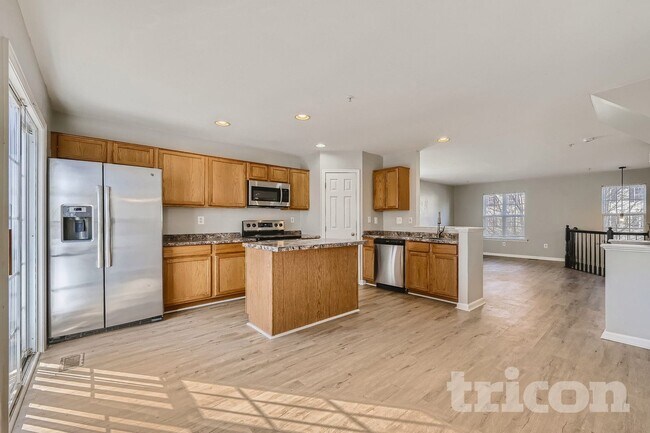 Foto del edificio - 4112 Brown Bark Cir