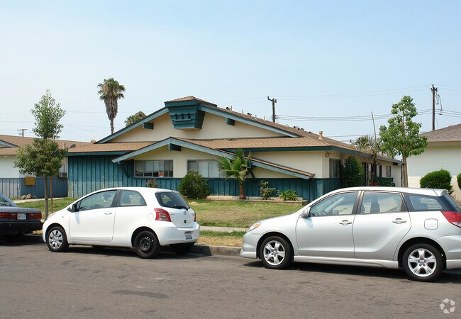 Building Photo - 1016 N Shattuck Pl