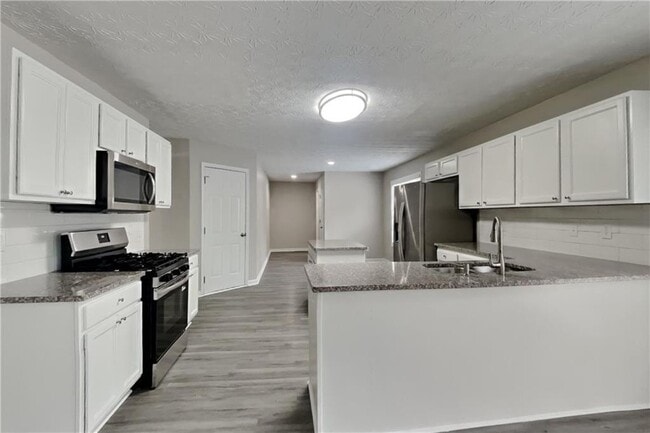 Foto del edificio - 1294 Log Cabin Ln SE