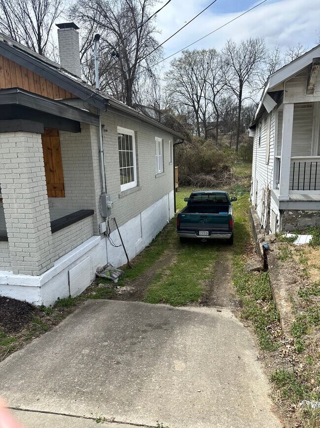 Foto del edificio - 1122 E Dunklin St