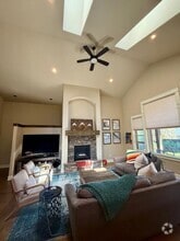 Building Photo - 60354 Hedgewood Ln