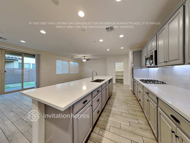 Building Photo - 1949 S Wallrade Ln