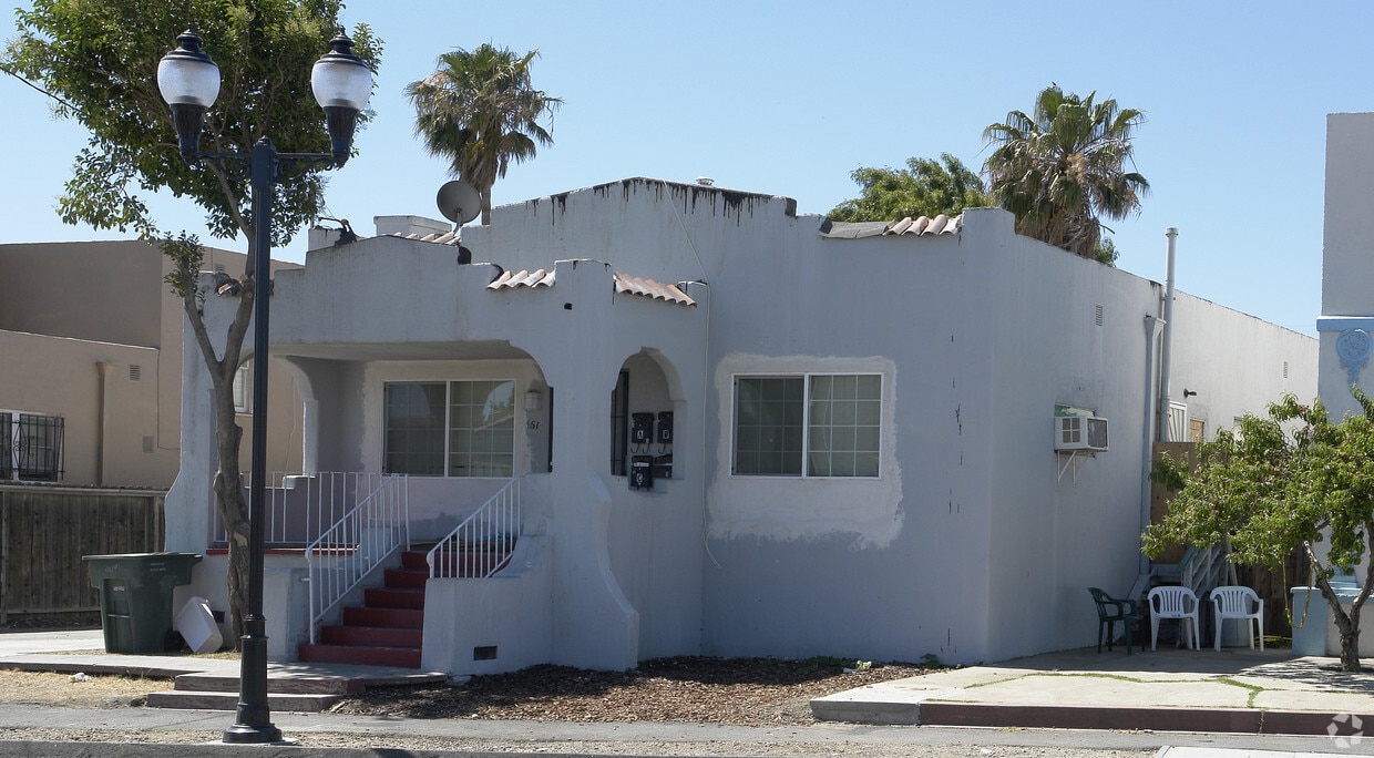461 W 10th St, Pittsburg, CA 94565 Apartments in Pittsburg, CA
