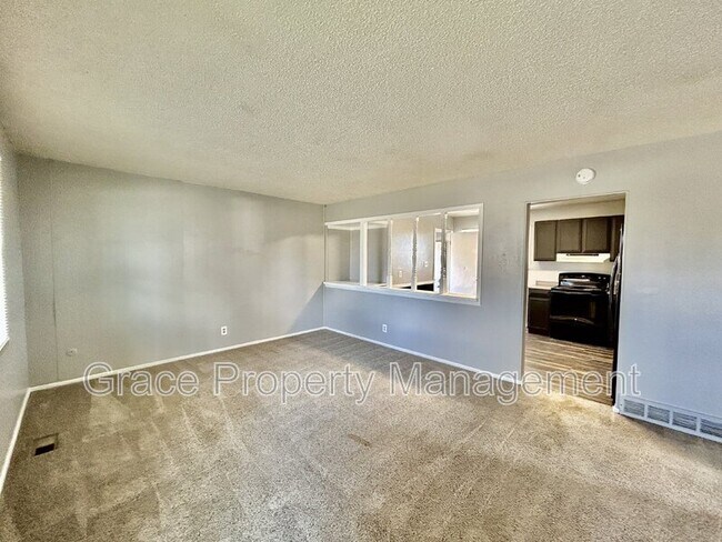 Foto del edificio - 2141 E 119th Pl