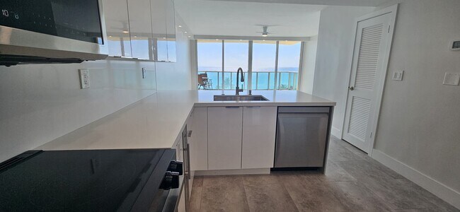 Foto del edificio - 2501 S Ocean Dr