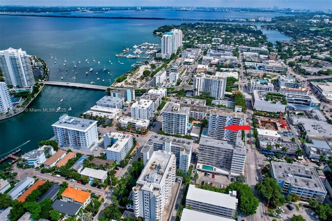 Foto del edificio - 1331 Lincoln Rd