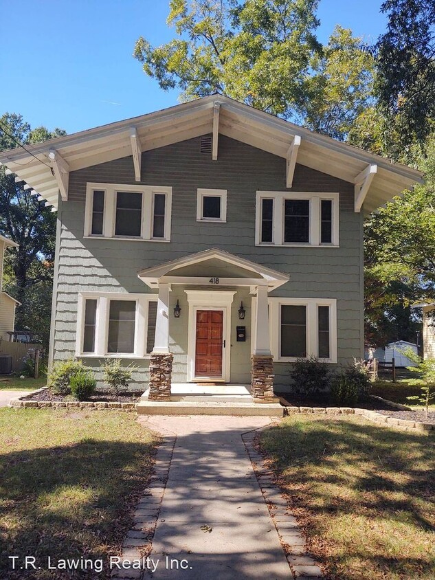Foto principal - 418 S Washington St
