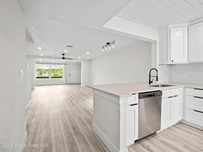 Foto del edificio - 290 Paradise Blvd