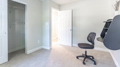 2BR,2BA,-900SF Model - Grafton Station