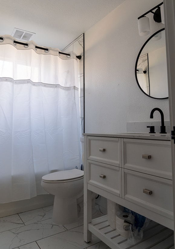 Building Photo - 2000 N Fry St